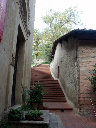 Gimignano 059.jpg - DCF 1.0